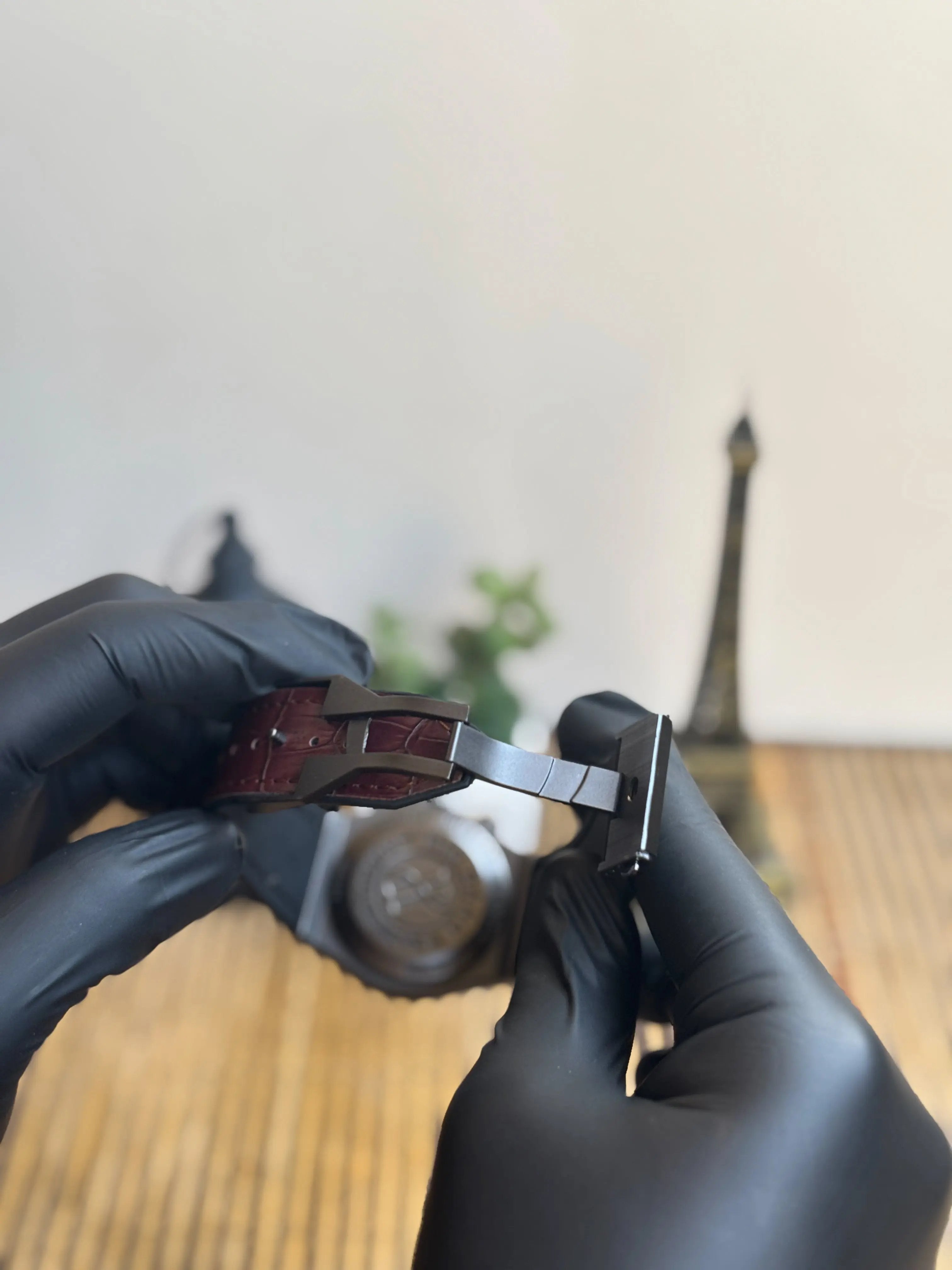 Chrono-Style Men’s Watch – Silver Dial, Brown Leather Strap, Steel Case My Store