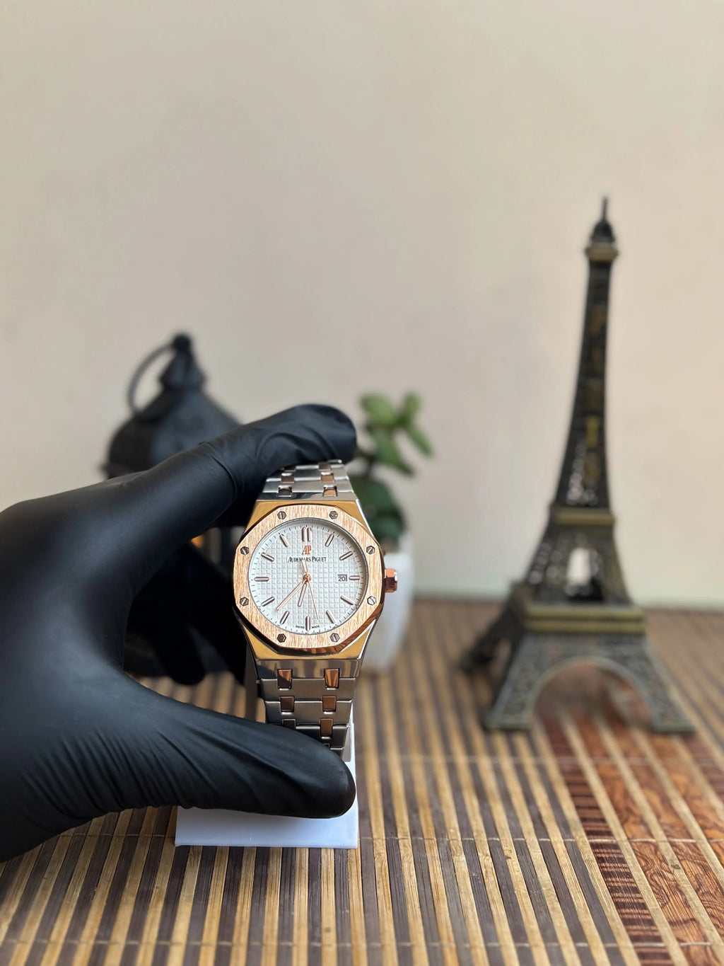 Royal Oak-Style Men’s Watch – White Dial, Rose-Gold Bezel, Steel Bracelet Wristox